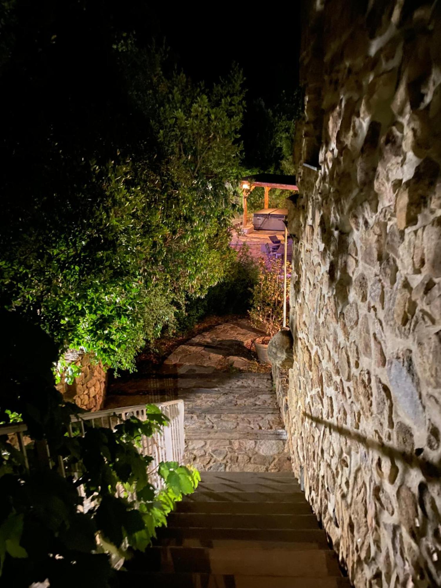 Entre Mer & Maquis, L'Ame De La Corse En Gites De Charme Avec Jacuzzi, Proche Ajaccio Peri Екстер'єр фото